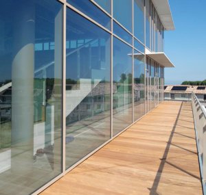Almere Voice Work—24.52MM Clear Tempered Laminated Glass