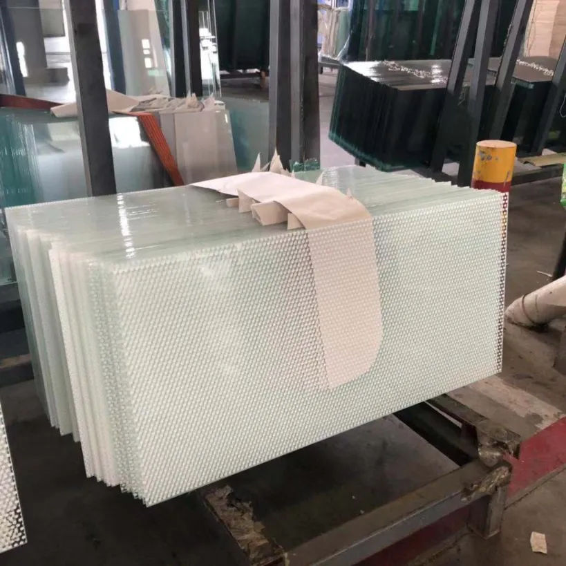 Screen Fritted tempered laminated glass
