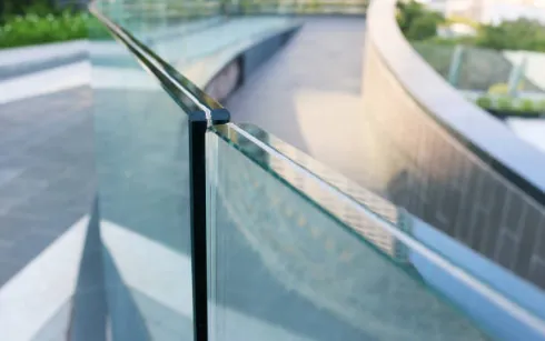 Laminated glass stair railing