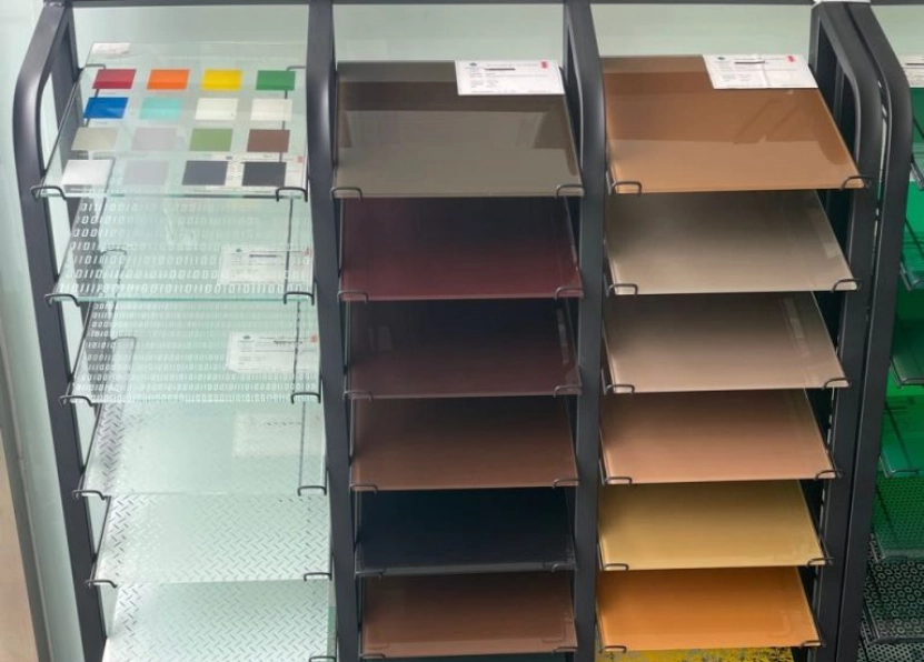 Frosted Glass vs Clear Glass for Shower Screens and Partitions
